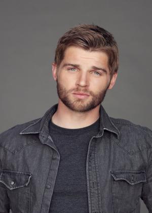 Mike Vogel